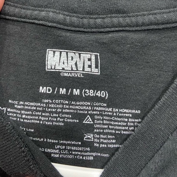 Venom Marvel graphic tshirt - Picture 2 of 3